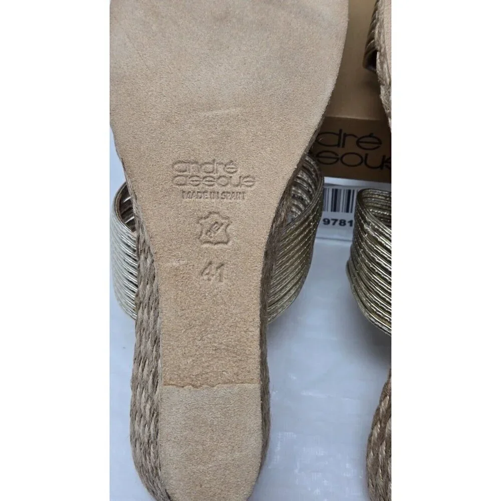 Andr'e Assous Women's Amy Wedge Sandal Platino size 11